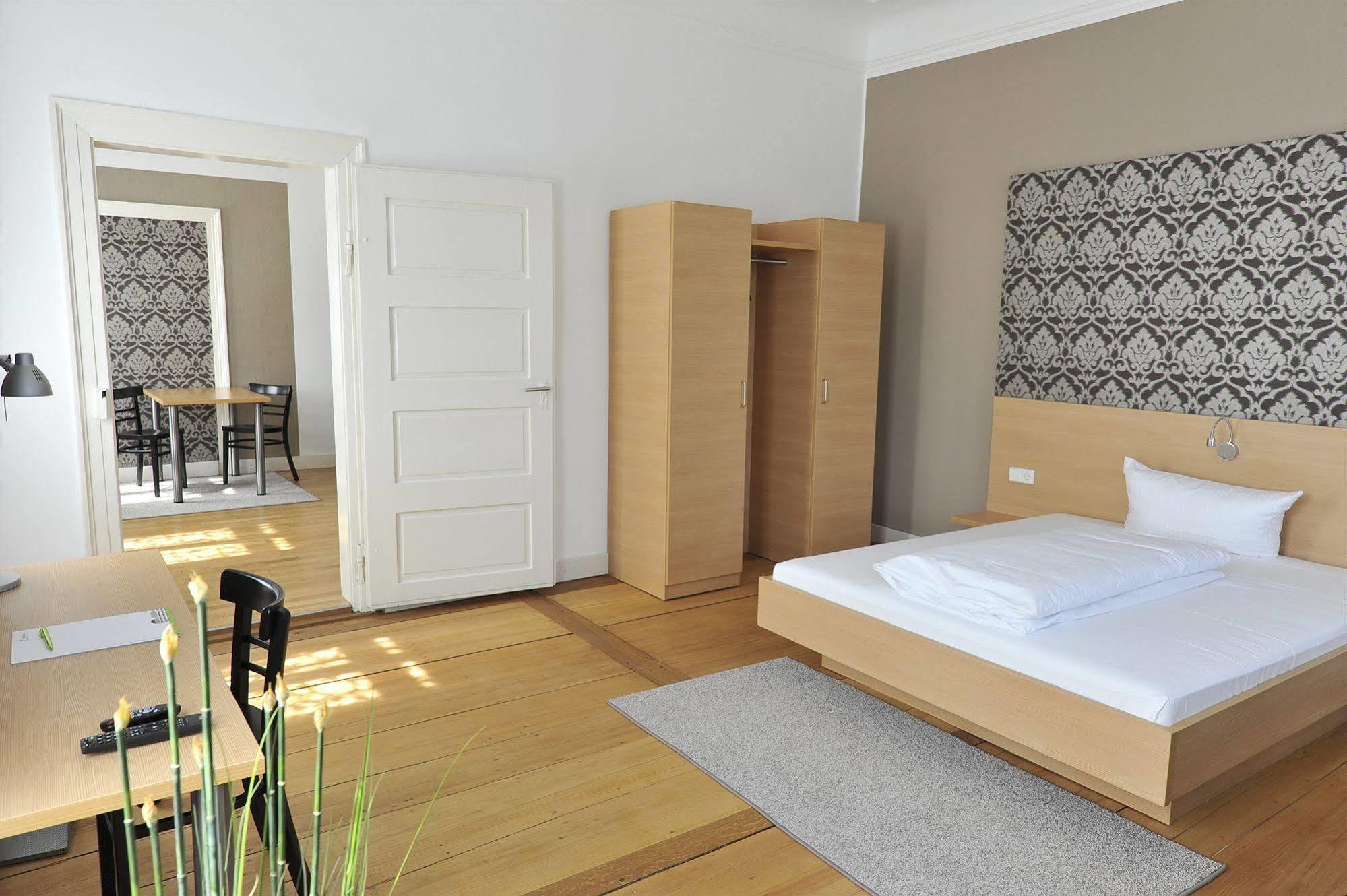 Campuszwei - Hotel & Boardinghouse Ludwigsburg Ngoại thất bức ảnh