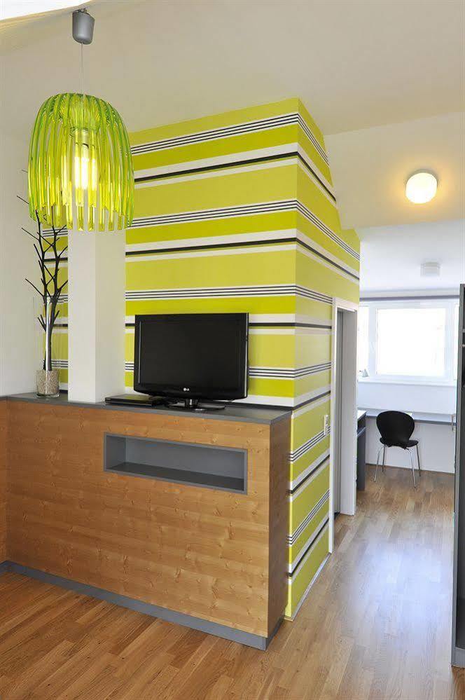 Campuszwei - Hotel & Boardinghouse Ludwigsburg Ngoại thất bức ảnh