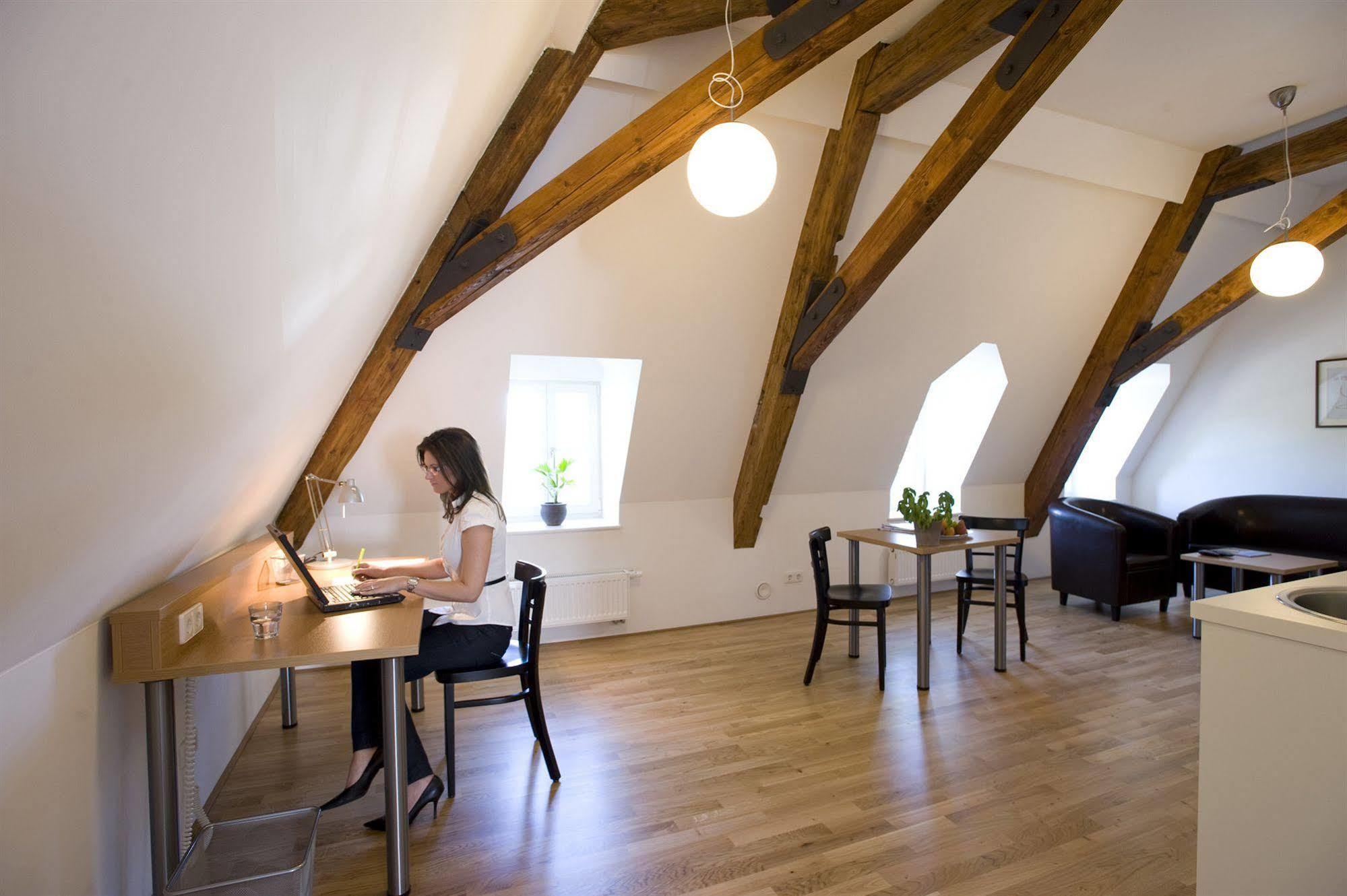 Campuszwei - Hotel & Boardinghouse Ludwigsburg Ngoại thất bức ảnh