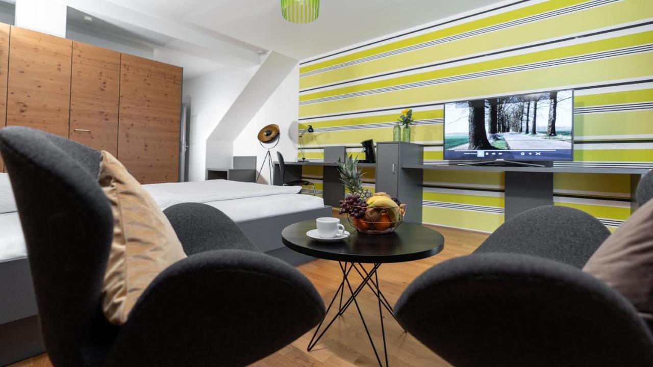 Campuszwei - Hotel & Boardinghouse Ludwigsburg Ngoại thất bức ảnh